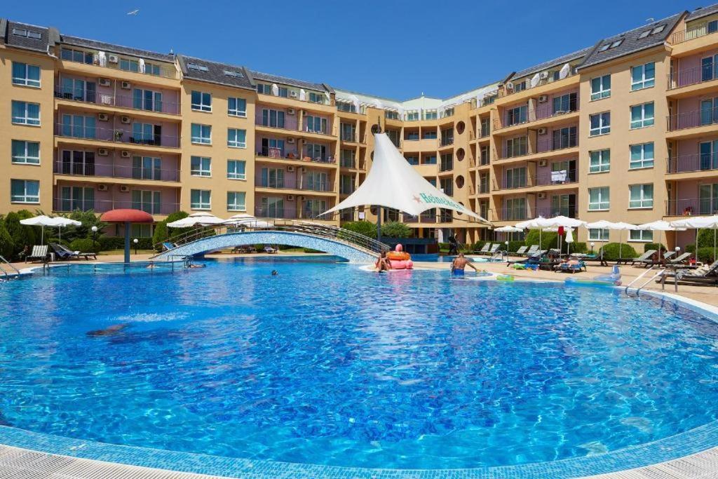 Pollo Resort, Summer Wind Apartaments Слънчев бряг Екстериор снимка